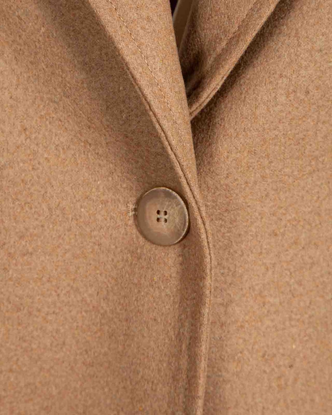 shop ANTONELLI Saldi Giacca: Antonelli giacca "Filippo" in lana.
Collo con revers.
Maniche lunghe.
Abbottonatura monopetto.
Tasche applicate.
Vestibilità regolare.
Composizione: 80% Lana vergine 20% Poliammide.
Fabbricato in Italia.. FILIPPO K3188 861C-220 number 7724027